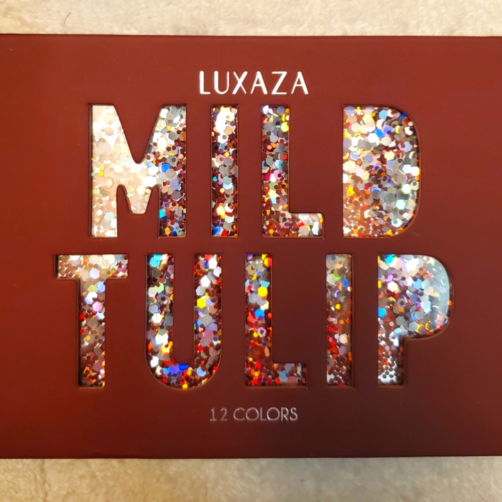 Luxaza Mild Tulip Eyeshadow Palette